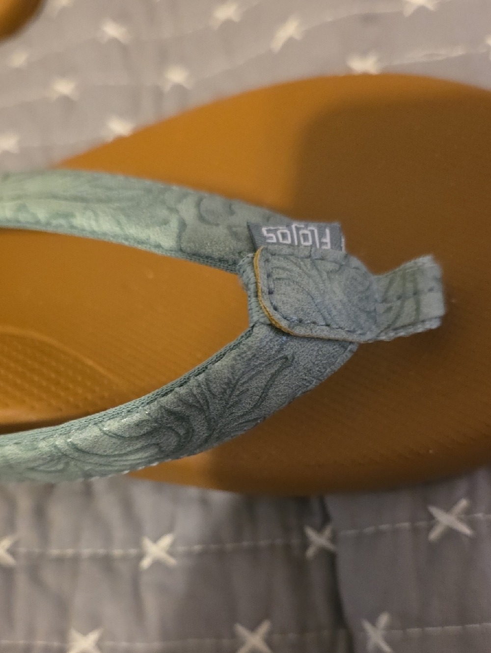 Flojos Reef-Style Tan Footbed Flip Flops with Brown & Sage Straps - Picture 3 of 5